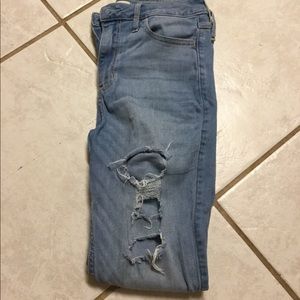 Hollister super skinny ripped jeans